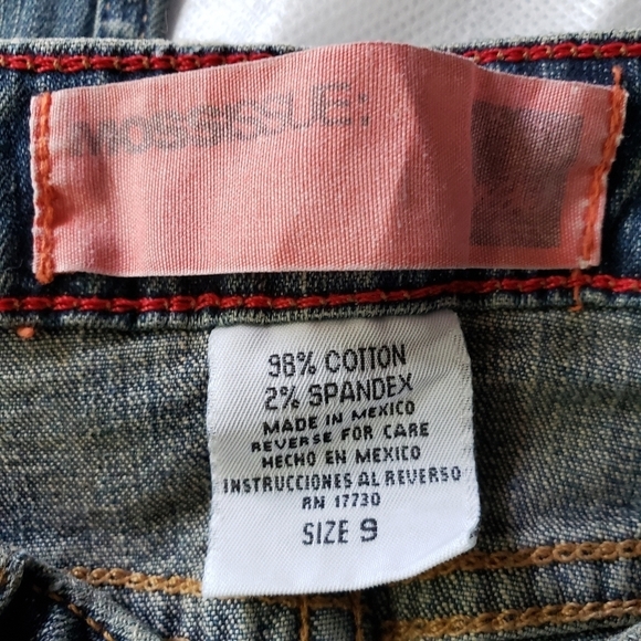 Mossimo Women's Boot cut Jeans size 9 - Picture 4 of 4